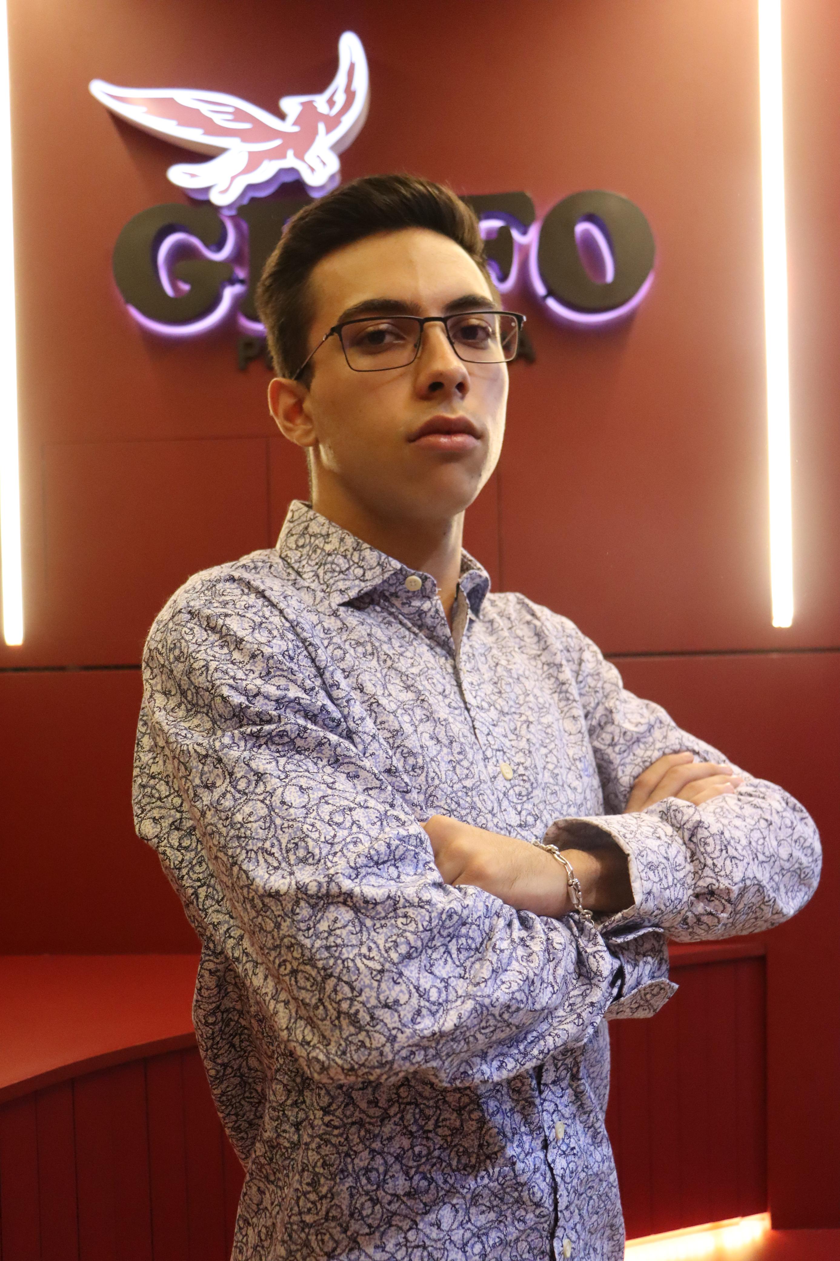 Foto de Raul Sérgio, especialista em tráfego pago e estratégia digital